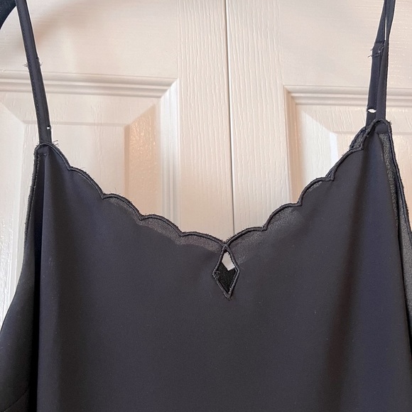 Monk & Lou Eyelet, Scalloped Neck Tank - Picture 5 of 5